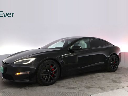 Used 2023 Tesla Model S Plaid image 18