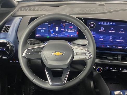Certified 2026 Chevrolet Equinox EV LT FWD image 16