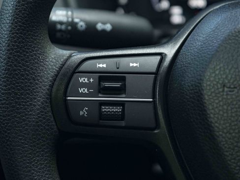 Used 2025 Honda Accord SE image 19