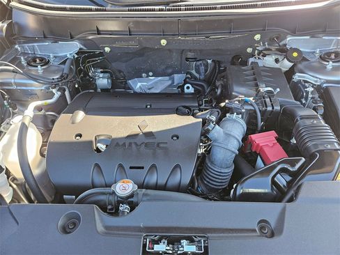 Used 2025 Mitsubishi Outlander Sport SE image 23