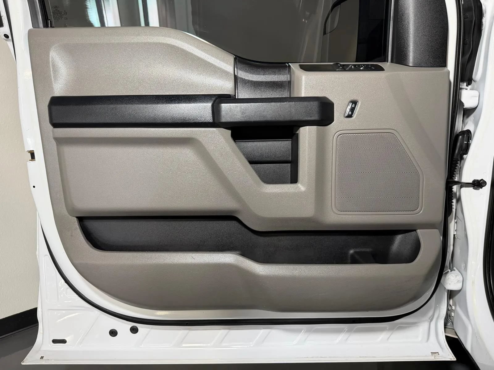 Used 2019 Ford F150 XL w/ Equipment Group 101A Mid RWD image 15