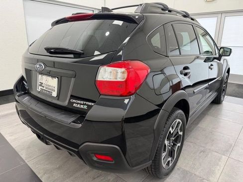 Used 2017 Subaru Crosstrek 2.0i Limited AWD/4WD image 2