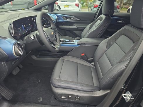 New 2026 Chevrolet Equinox EV LT image 16