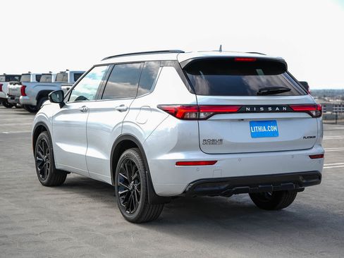 New 2026 Nissan Rogue Platinum AWD/4WD image 8