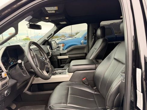 Used 2018 Ford F150 Lariat w/ Equipment Group 502A Luxury AWD/4WD image 18