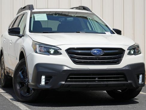 Used 2020 Subaru Outback Onyx Edition XT AWD/4WD image 2