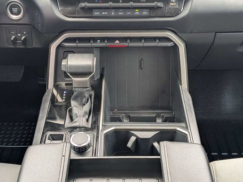 Used 2024 Toyota Tundra SR5 w/ SR5 Convenience Package AWD/4WD image 14