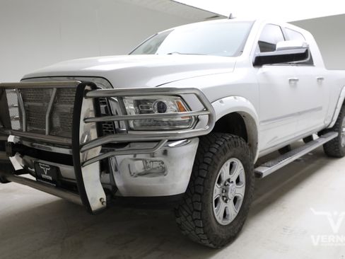 Used 2015 RAM 2500 Laramie w/ Cold Weather Group image 1