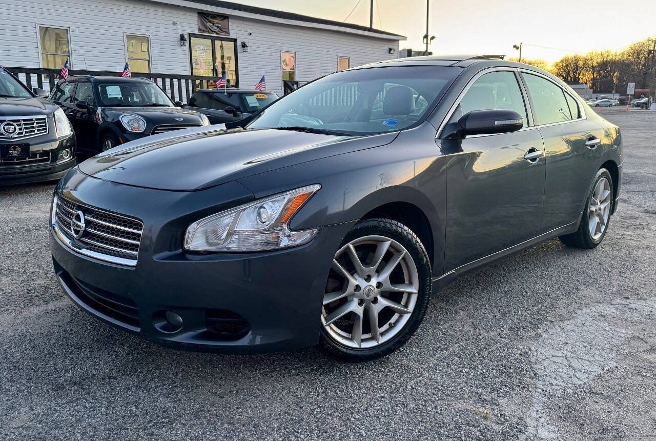 Used 2011 Nissan Maxima 3.5 SV w/ Premium Pkg FWD image 1