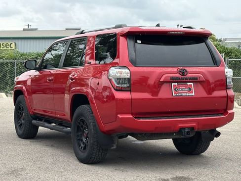Certified 2024 Toyota 4Runner SR5 Premium w/ Moonroof Package AWD/4WD image 9
