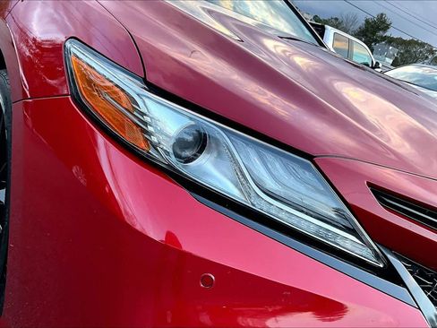 Used 2019 Toyota Camry XSE image 27