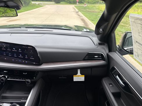 New 2026 Chevrolet Tahoe LS w/ LS Custom Edition AWD/4WD image 35