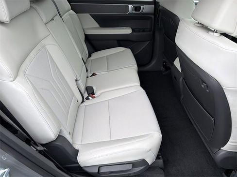 New 2026 Hyundai Santa Fe SEL image 15