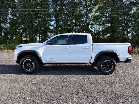 New 2026 GMC Canyon AT4 image 4