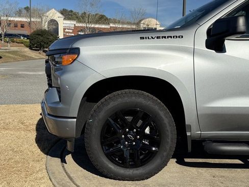 Used 2025 Chevrolet Silverado 1500 Custom w/ Turbomax Blackout Package image 12