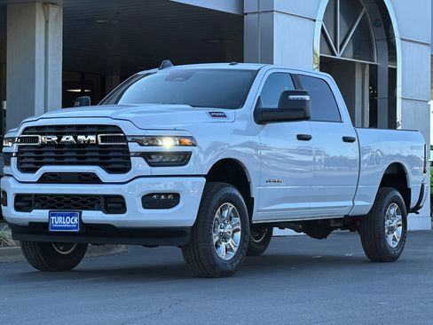 New 2026 RAM 2500 Big Horn image 8