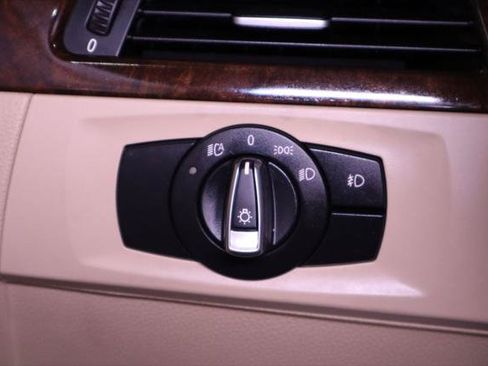Used 2009 BMW 328i Sedan RWD image 22