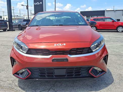 Used 2023 Kia Forte GT-Line w/ GT-Line Premium Package image 2