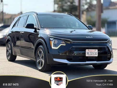 Used 2023 Kia Niro EX FWD image 1