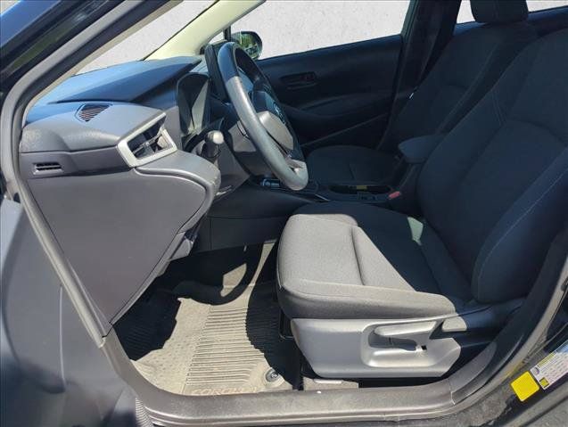 Certified 2025 Toyota Corolla LE FWD image 11