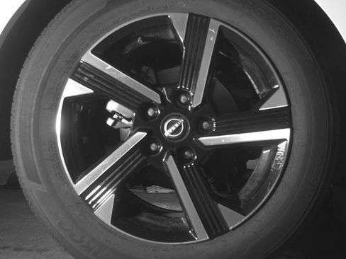 Used 2025 Nissan Sentra SV FWD image 15
