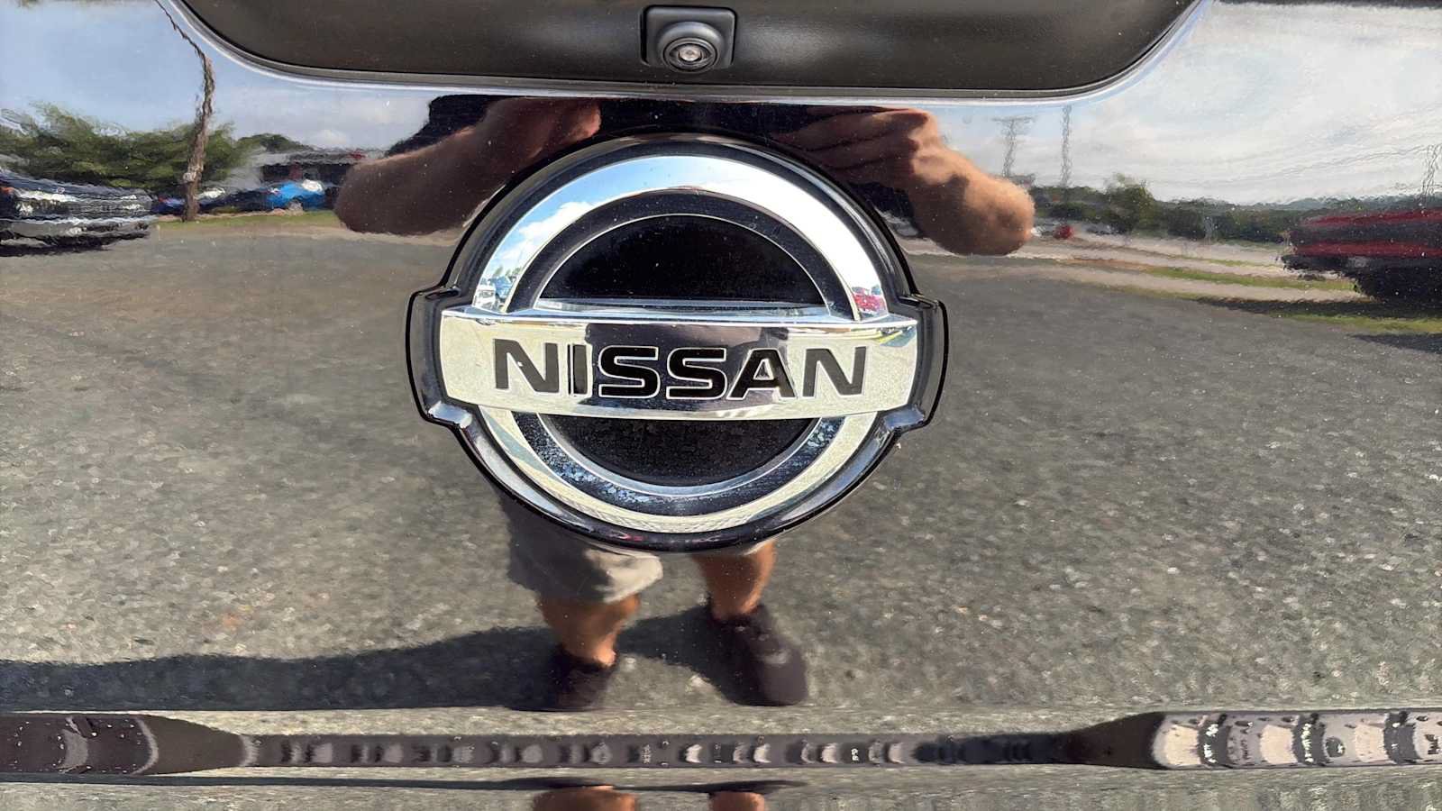 Used 2021 Nissan Titan SV w/ SV Convenience Package AWD/4WD image 9
