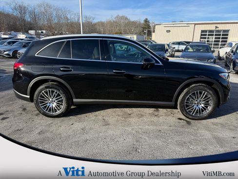 Used 2026 Mercedes-Benz GLC 300 4MATIC image 9