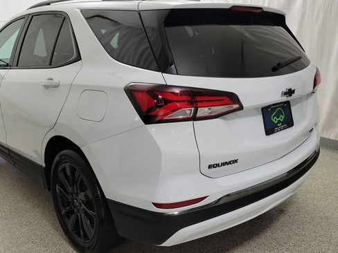 Certified 2023 Chevrolet Equinox RS w/ RS Leather Package AWD/4WD image 7