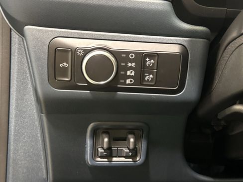 New 2025 Ford Maverick Lariat w/ Black Appearance Package image 18