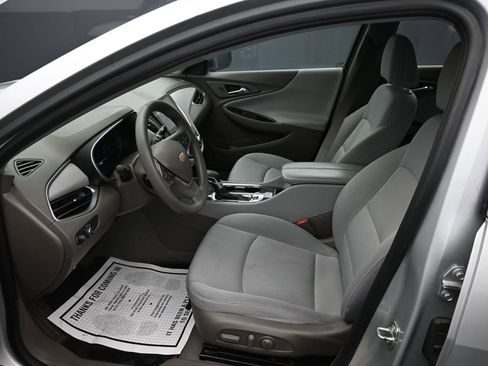 Used 2022 Chevrolet Malibu LT image 11