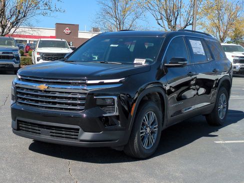 New 2026 Chevrolet Traverse LT w/ Driver Confidence Package FWD image 5