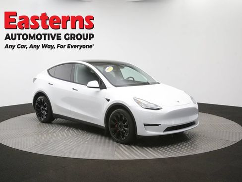 Used 2022 Tesla Model Y Long Range AWD/4WD image 43
