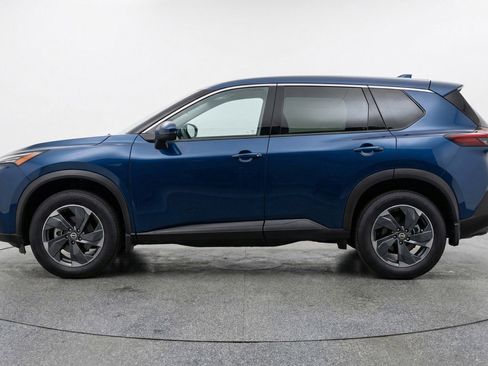 Used 2025 Nissan Rogue SV AWD/4WD image 5