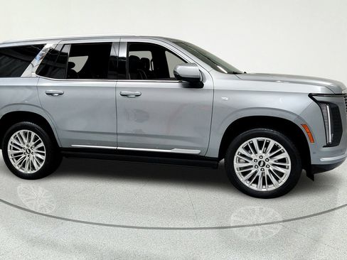 Certified 2025 Cadillac Escalade Premium Luxury w/ Touring Package AWD/4WD image 6