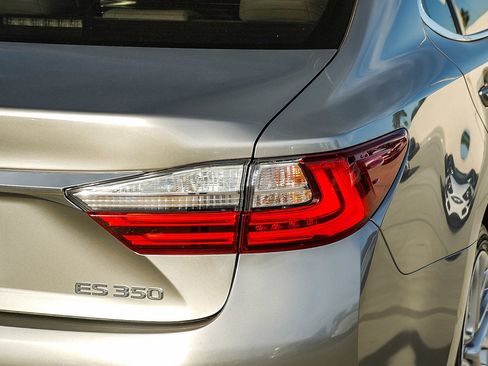 Used 2016 Lexus ES 350 350 image 8