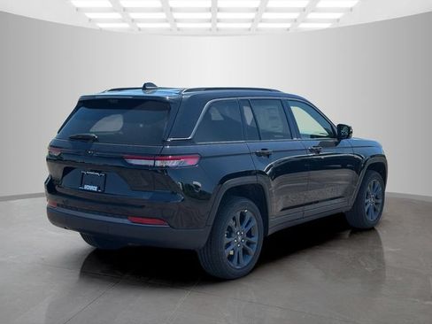 New 2026 Jeep Grand Cherokee Limited AWD/4WD image 7