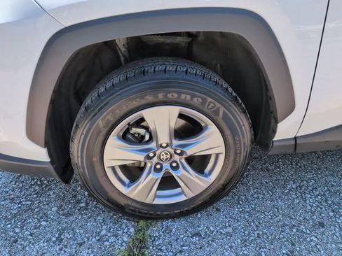 Used 2019 Toyota Highlander XLE AWD/4WD image 8