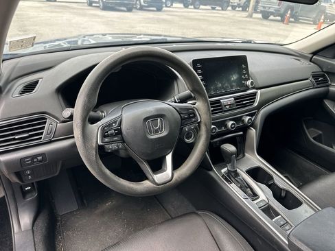 Used 2020 Honda Accord LX image 2