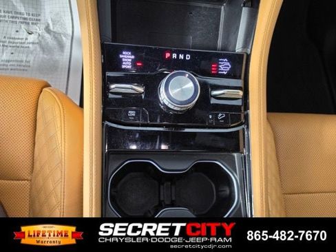 Used 2023 Jeep Grand Cherokee L Summit AWD/4WD image 22