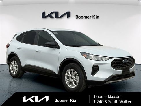 Used 2025 Ford Escape Active w/ Tech Pack #1 image 3