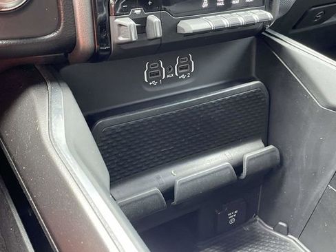 Used 2020 RAM 1500 Laramie w/ Sport Appearance Package image 11