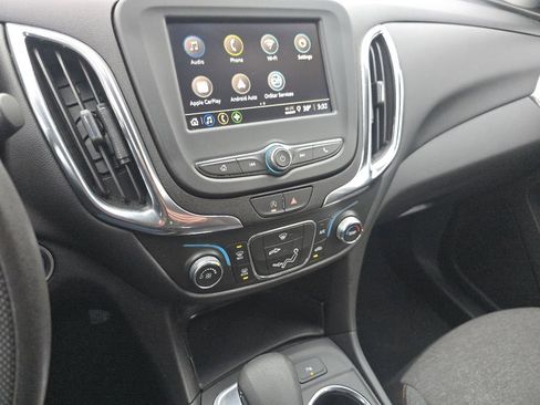 Used 2024 Chevrolet Equinox LT image 25
