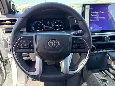 Certified 2026 Toyota 4Runner Limited AWD/4WD image 11