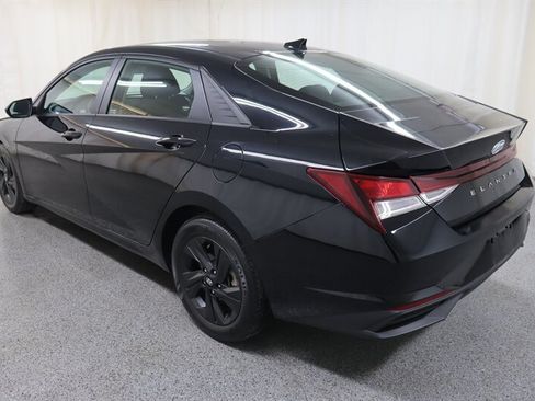 Used 2021 Hyundai Elantra SEL FWD image 4