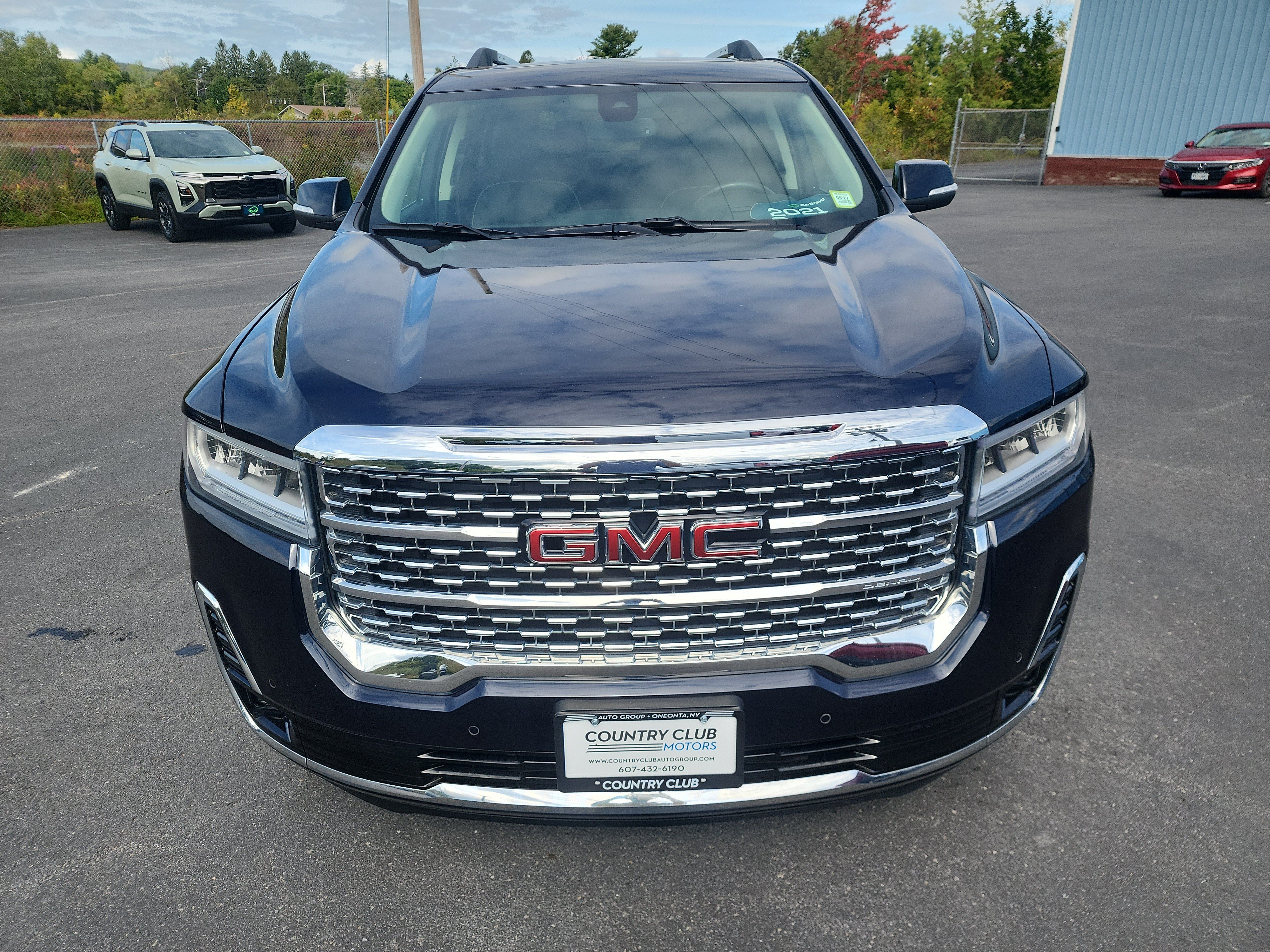 Used 2021 GMC Acadia Denali AWD/4WD image 3