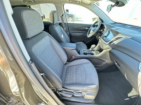 Used 2024 Chevrolet Equinox LT AWD/4WD image 27