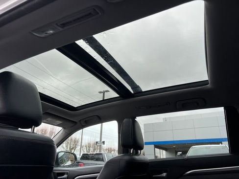 Used 2017 Toyota Highlander Limited Platinum image 17