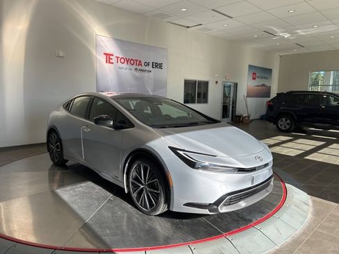 Certified 2023 Toyota Prius XLE image 1