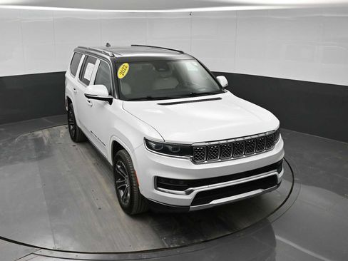 Used 2022 Jeep Grand Wagoneer Series I AWD/4WD image 27