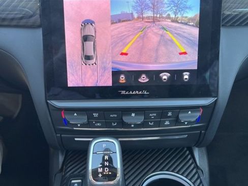 Used 2022 Maserati Quattroporte Modena image 13